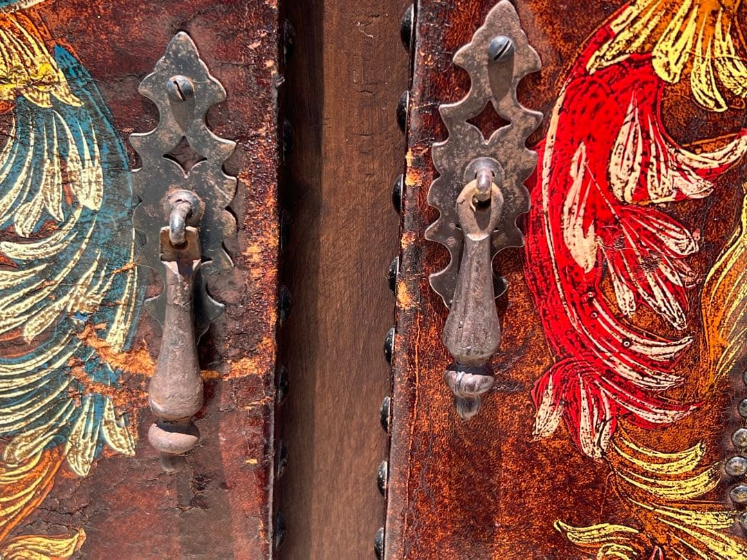 手描きの紋章付き木製タンスピールモーベル アルテサニア 作ったで