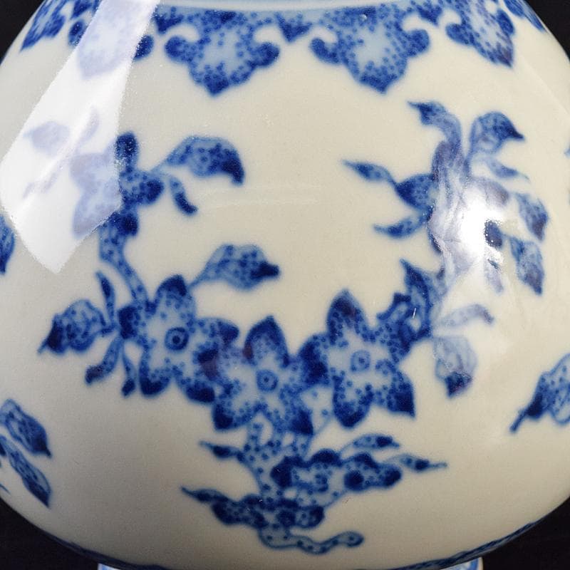 中国 大清乾隆年製 青花花卉文蒜頭瓶 M 7890E