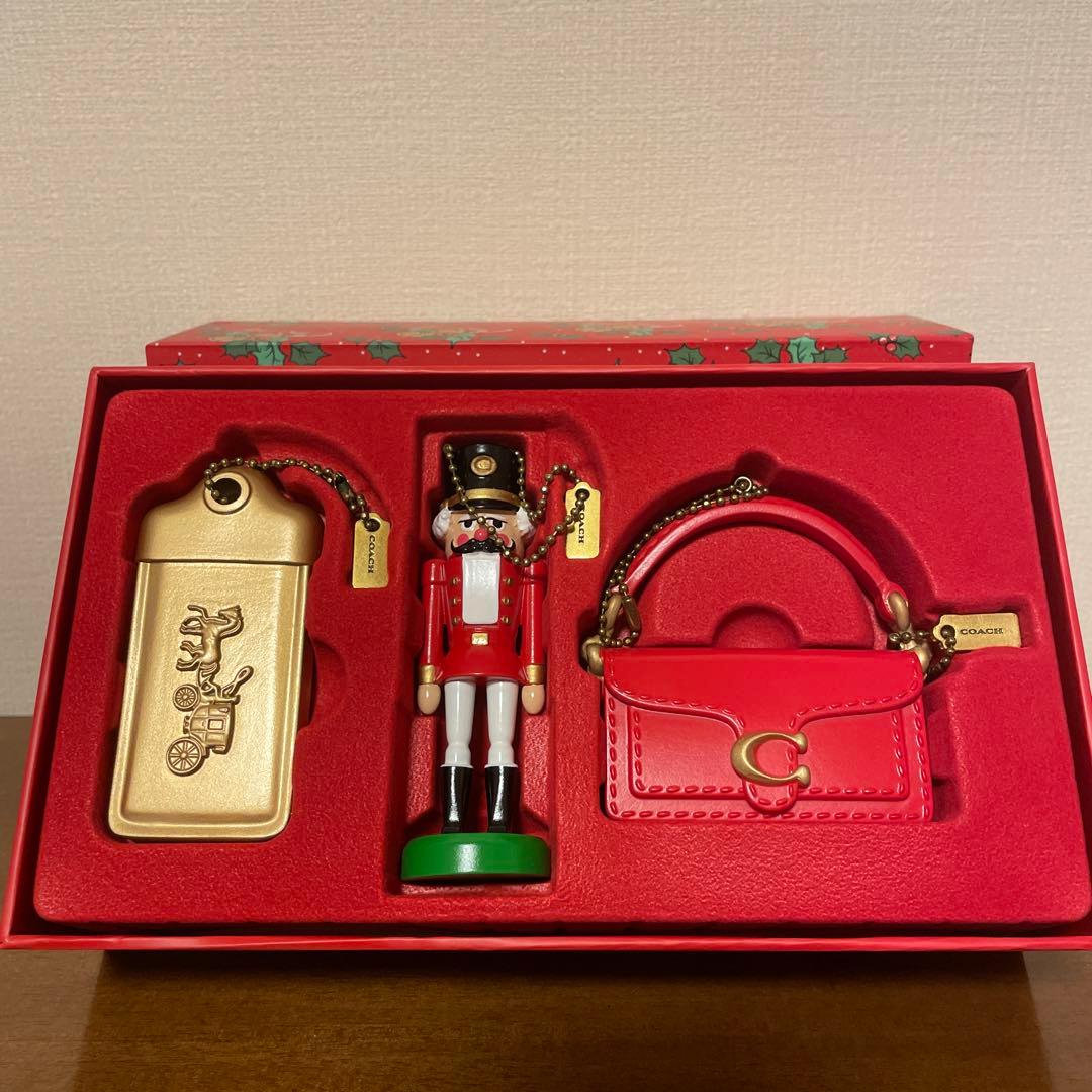 新品COACHコーチ ノベルティ バッグチャーム クリスマス非売品限定品