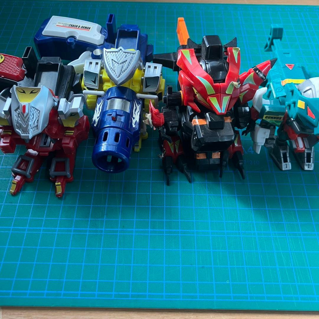 ジャンク】ビーダマン 4体 まとめ売り - メルカリ