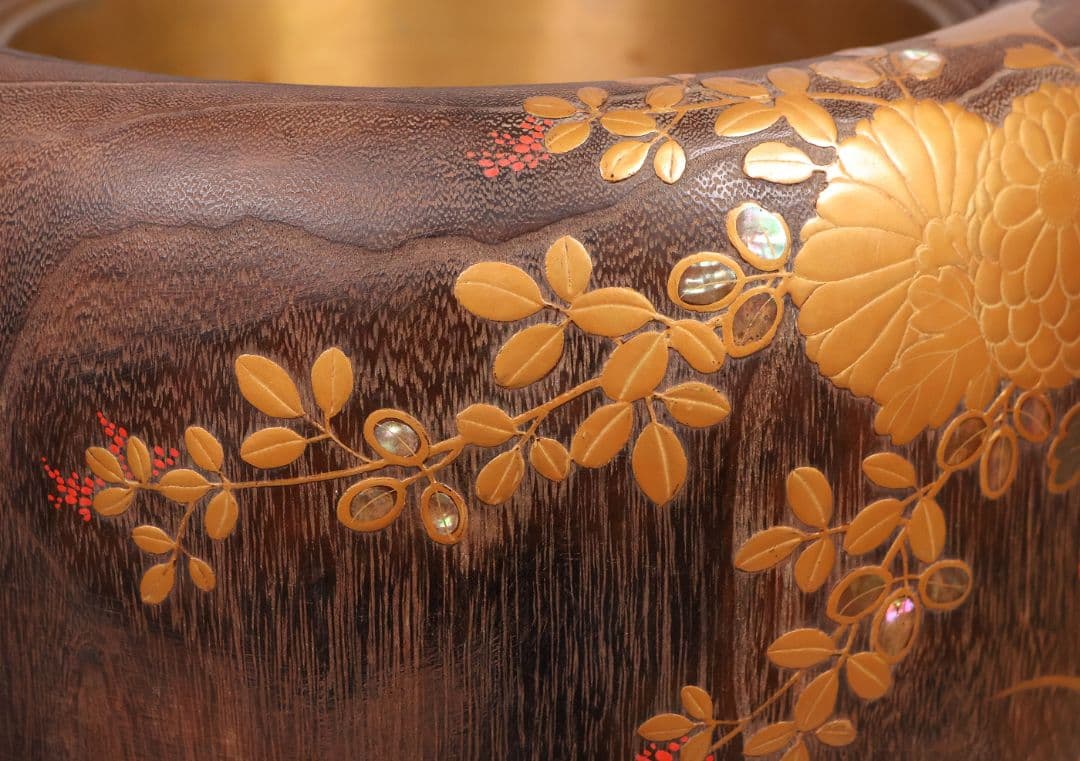 花鳥蒔絵 螺鈿細工 桐火鉢 幅31cm 高20cm 金蒔絵 漆芸 草花【MB68