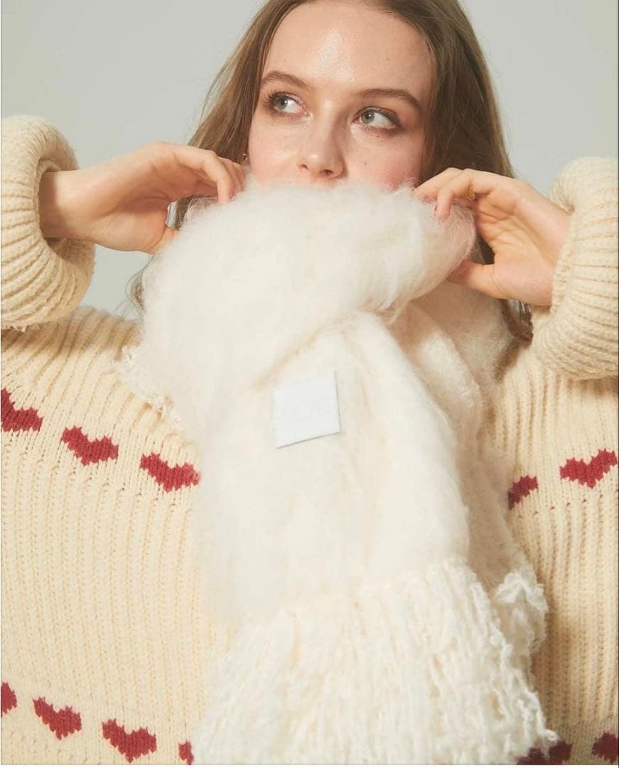 the toe マフラー PIGALLE SHAGGY MUFFLER ホワイト