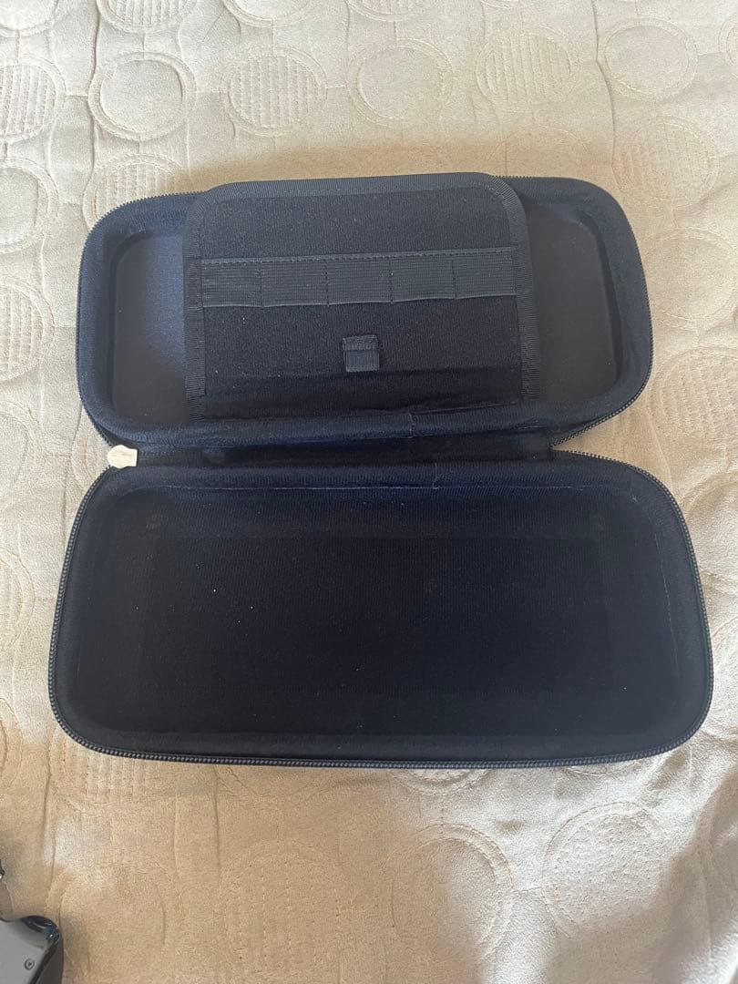 (トマトプ)【別売りケース付き！】Nintendo Switch 本体