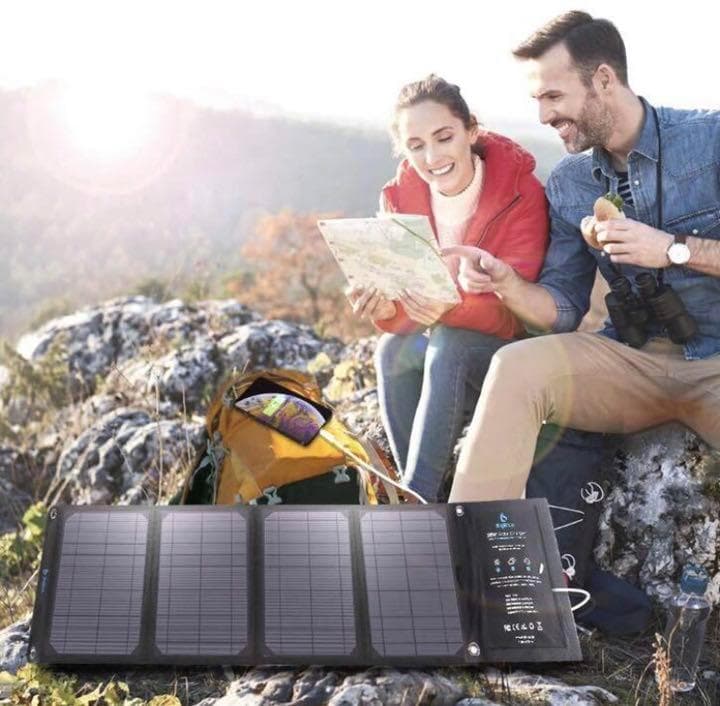 最新の高効率ソーラーパネル4枚搭載♪❤3台同時充電OK