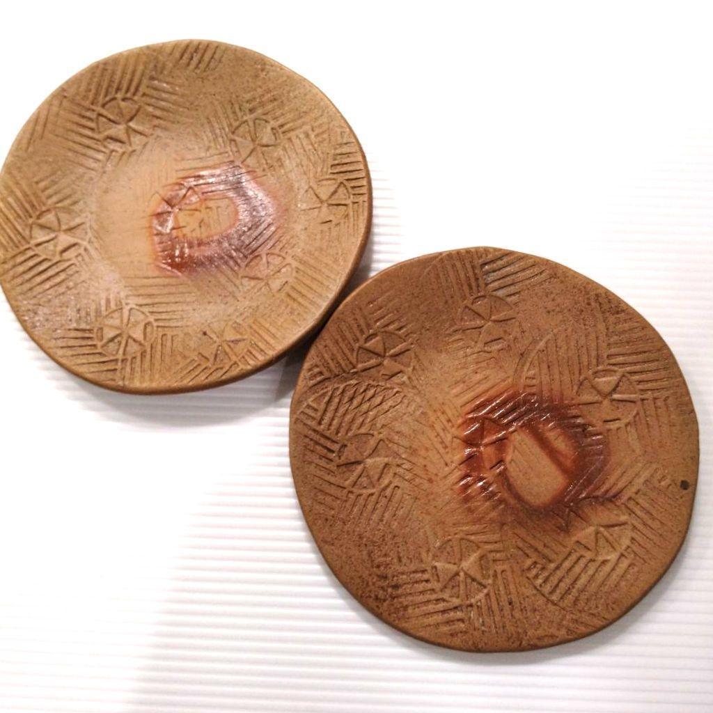 備前焼 陶芸家 岡田輝 たたき皿 中皿 プレート 緋襷 作家物 直径18,5cm