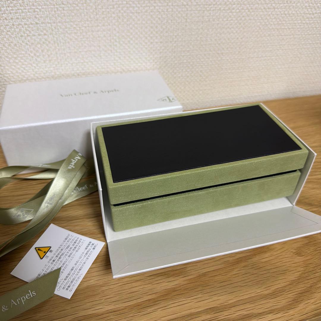 ヴァンクリーフ＆アーペル 空箱 ギフトボックス ジュエリーケース