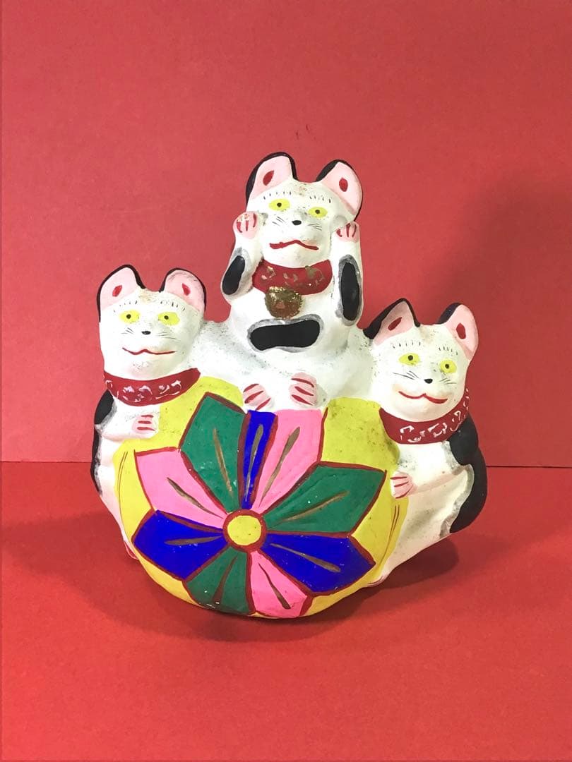 滋賀県の小幡土人形小幡人形の猫娘