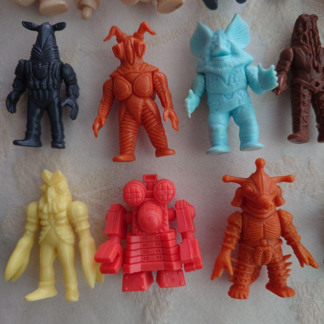 ウルトラマン大図鑑　怪獣大百科　消しゴム