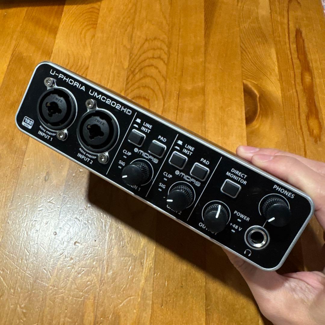 Behringer UMC202HD オーディオインターフェイス