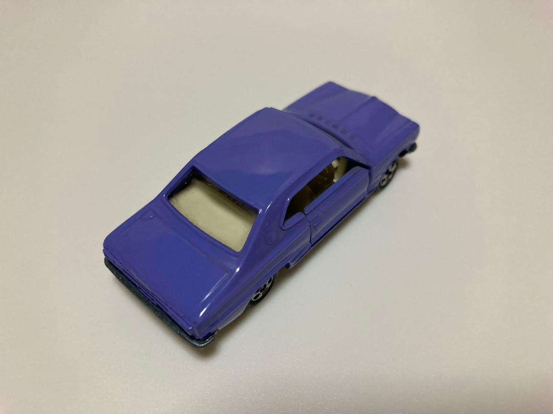 トミカ　日本製　ニッサン　スカイライン2000GT 1Aホイール　紫色指定箱