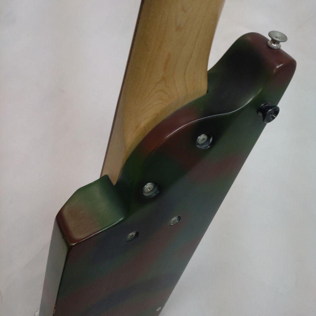 vintage フレットレス エレキベース 迷彩