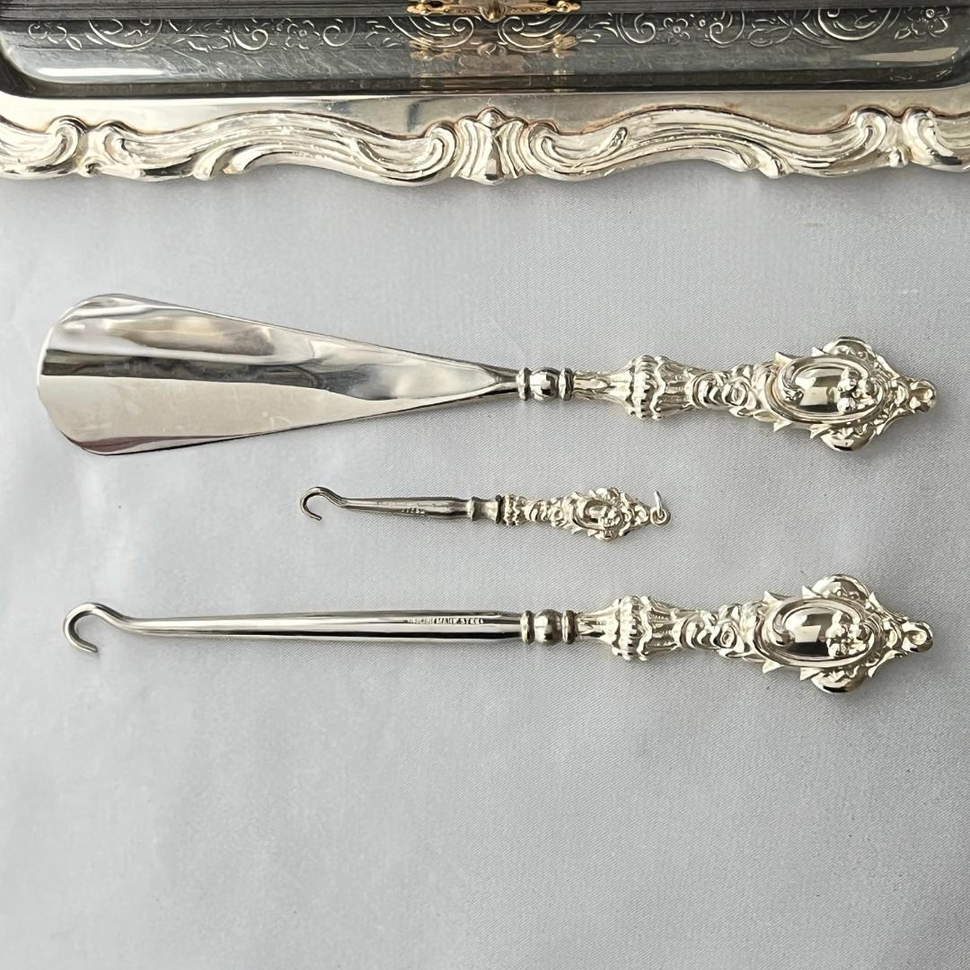 【英国】【純銀ハンドル】 靴べら / ボタンフック 1910年 専用ケース