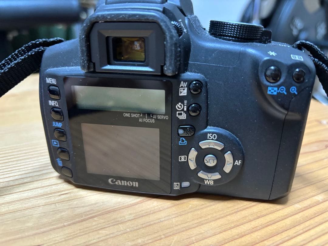 Canon EOS Kiss Digital N EF-S18-55mm