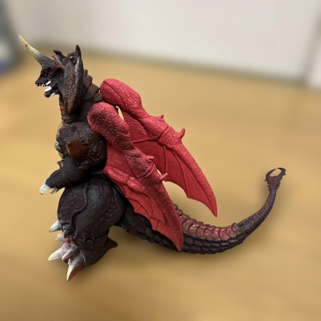 怪獣ソフビ　デストロイア