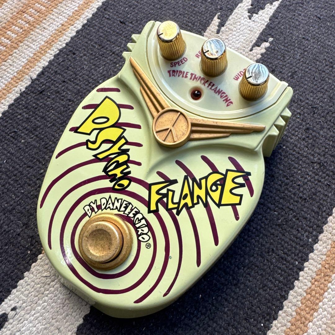 DANELECTRO PSYCHO FLANGE フランジャー Danelectro Psycho Flange: initial meanderings - YouTube