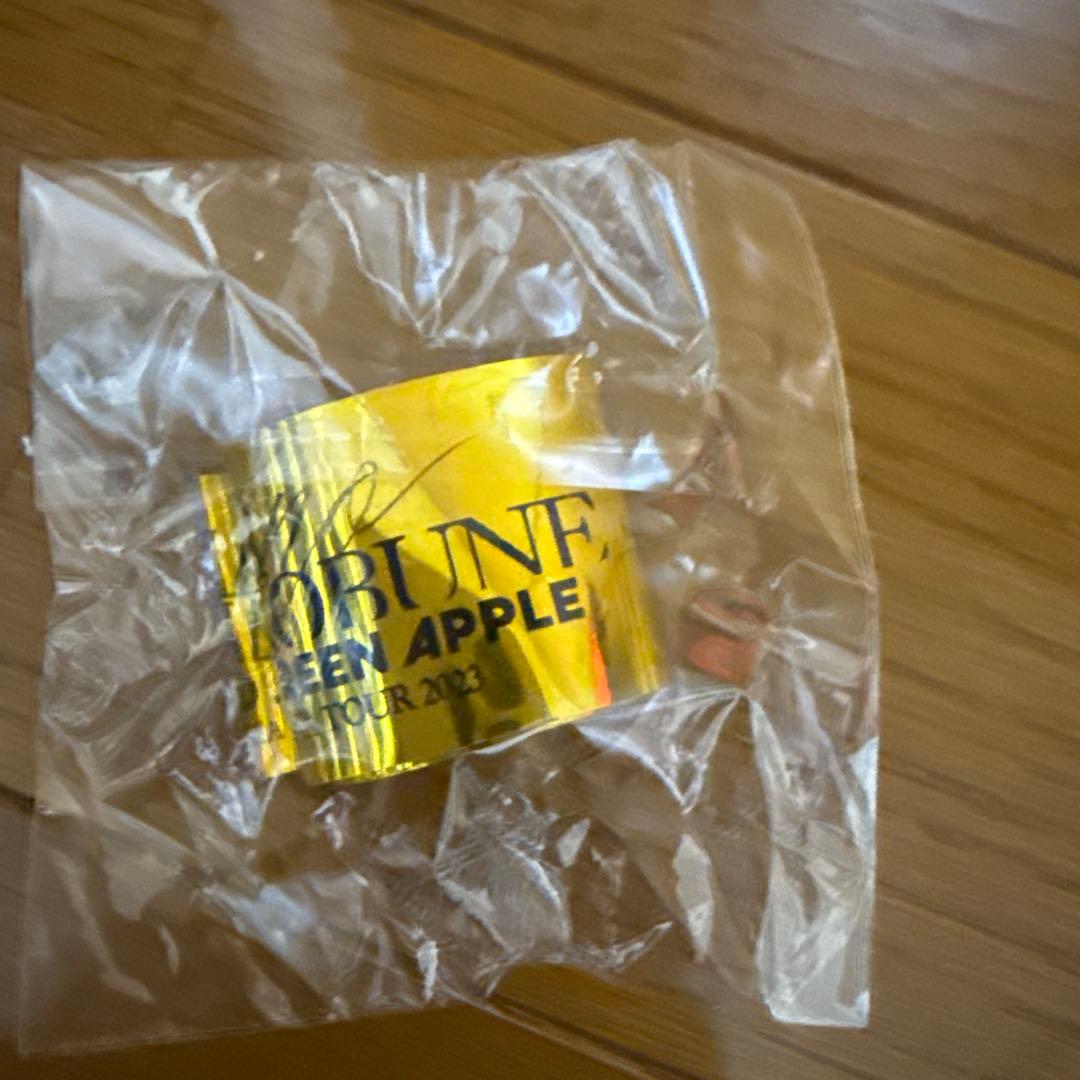 Mrs.GREEN APPLE 銀テープ 8個セット＋傷あり - メルカリ