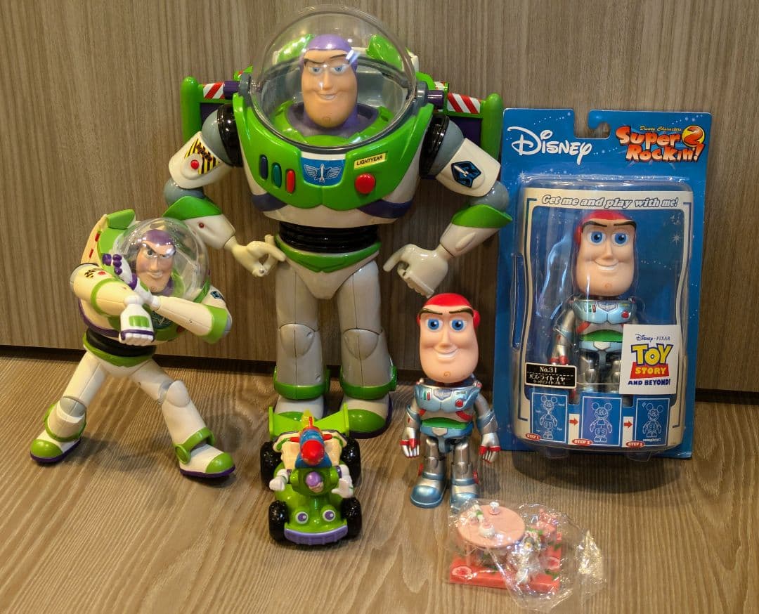 Disney ディズニー バズ・ライトイヤー フィギュア 6体 セット