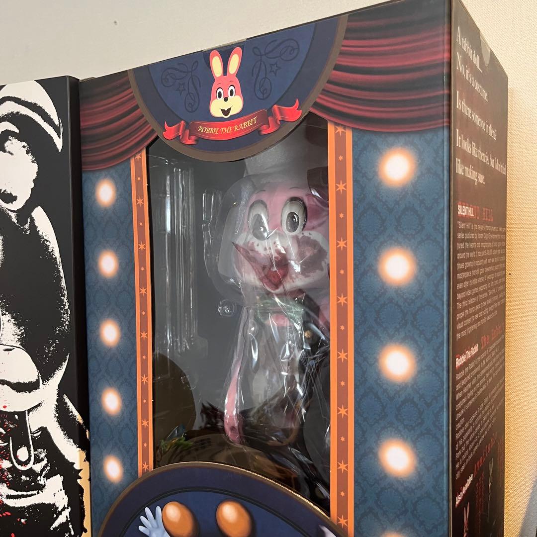 サイレンヒル　ロビー　ピンク　1/6 フィギュア