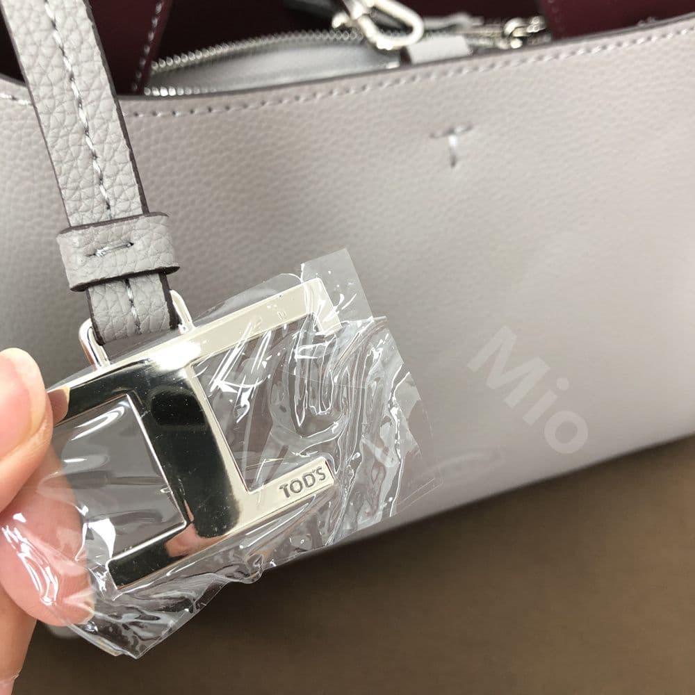 送料込み！トッズ T タイムレス ショルダーバッグ