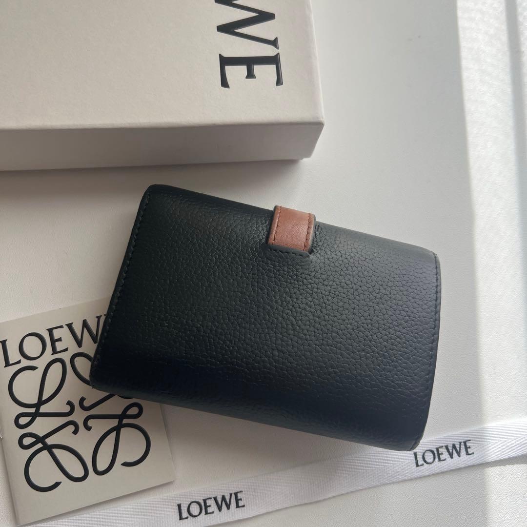461 美品 LOEWE ロエベ 3つ折り財布