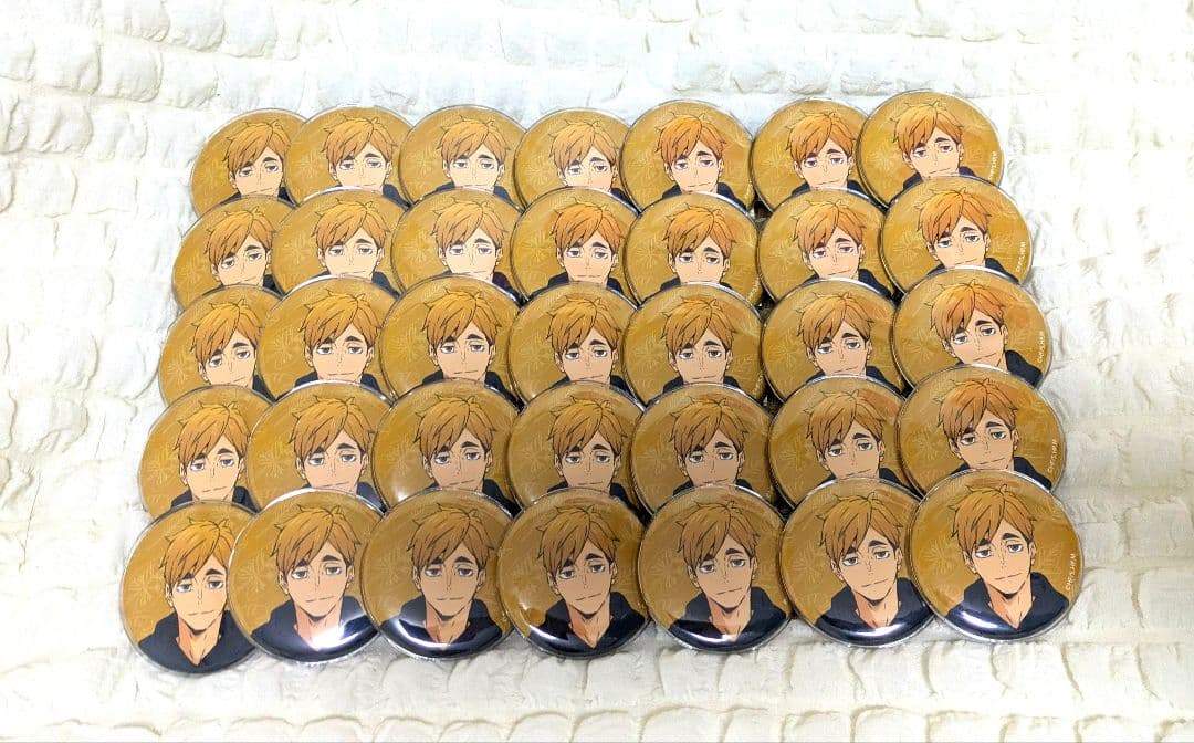 宮侑　缶バッジ　Ａ4　35点　まとめ売り　セール中 宮侑 缶バッジ A4 35点 まとめ売り 宮侑 缶バッジ A4 35点 まとめ売り