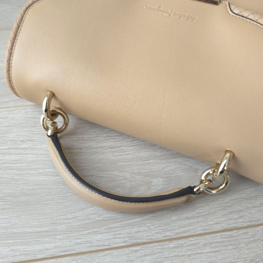 極美品【フェラガモ】マーゴット　ガンチーニ　2way　 ハンドバッグ