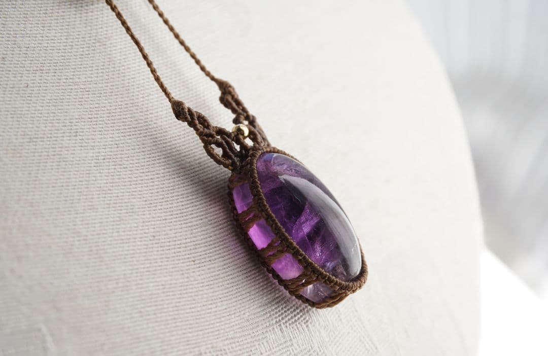 《H様お取り置き》夜明けの空の色　グラデーションアメジスト　マクラメ　ネックレス
