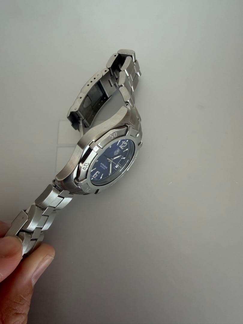 美品　タグホイヤー プロフェッショナル 2000 WN1112 クオーツメンズ