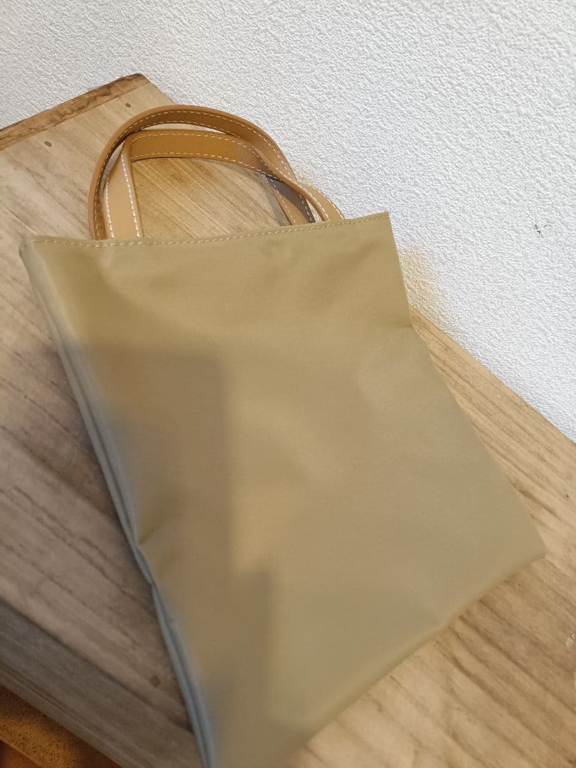 コタロウキタムラ★ほぼ未使用　サブバッグ付き　レザーキャンパス