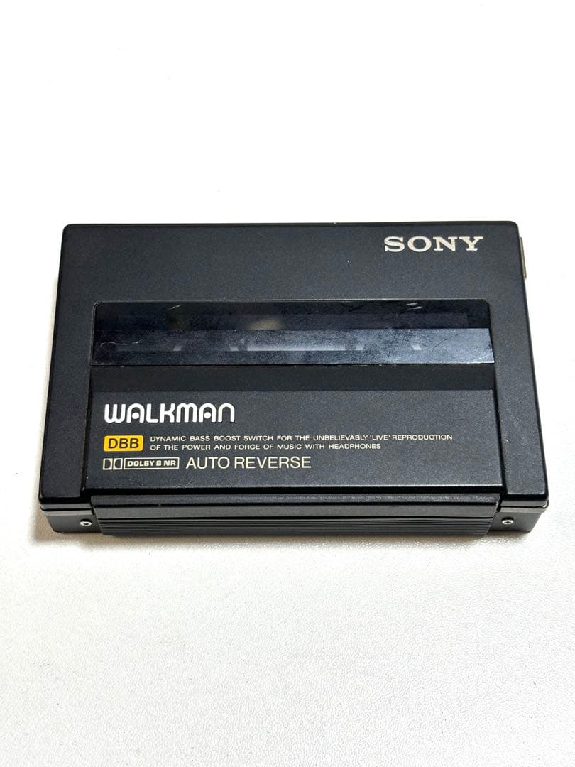 ジャンクSONY WM-F85 SONY WM-F85 ラジオカセットウォークマン レッド