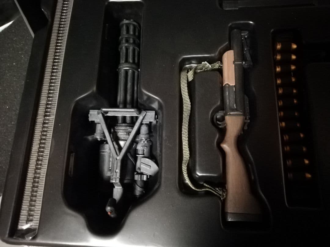 HOTTOYS　ホットトイズ製 1/6 ターミネーター2 T-800DX版