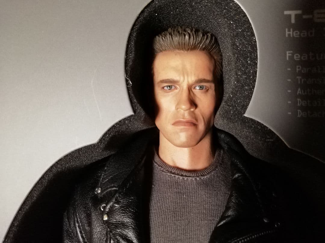 HOTTOYS　ホットトイズ製 1/6 ターミネーター2 T-800DX版