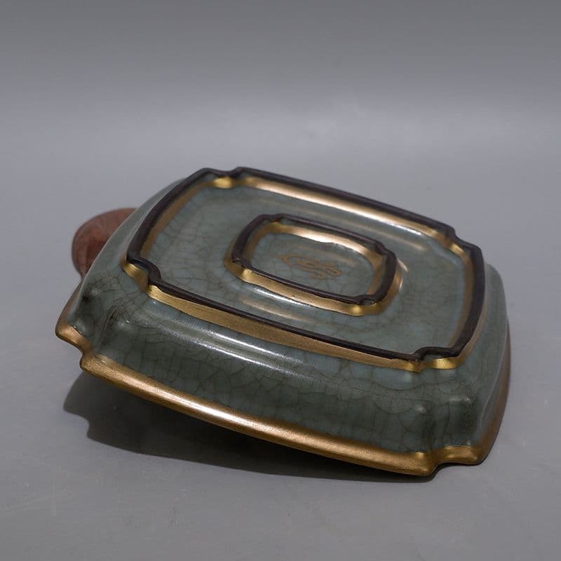 宋五名窯鉄胎官窯蒔詩文四方皿 景徳鎮 陶磁器 装飾品 現代工芸品美術品 置物