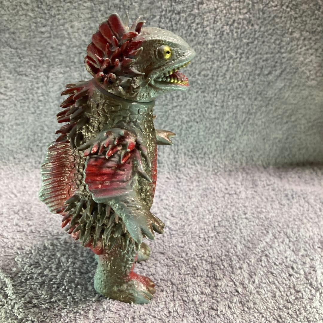 M*4様 ポピー　キングザウルス　ゲスラ