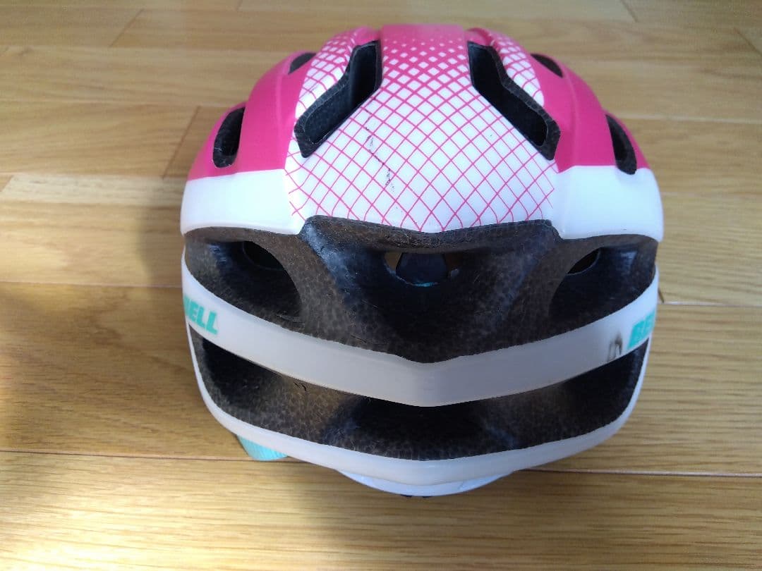 Specialized Hotrock 12インチ +BELL crest jr