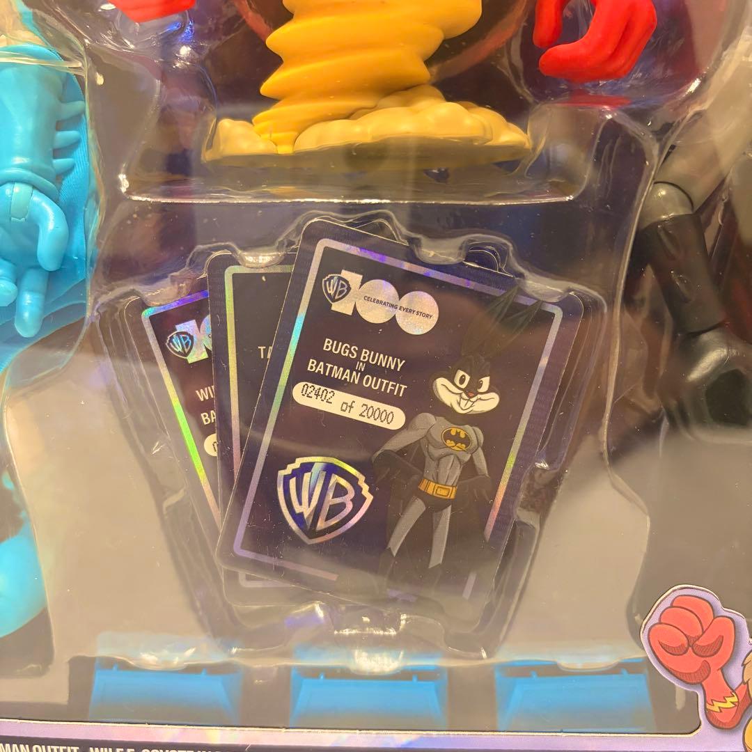 日本未発売】ワーナー100周年 ルーニー・テューンズ DCコラボ