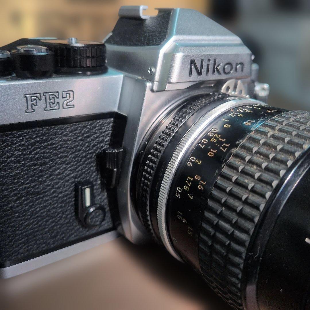 Nikon FE2 ＋ Micro-Nikkor F2.8 50mmレンズ カメラ