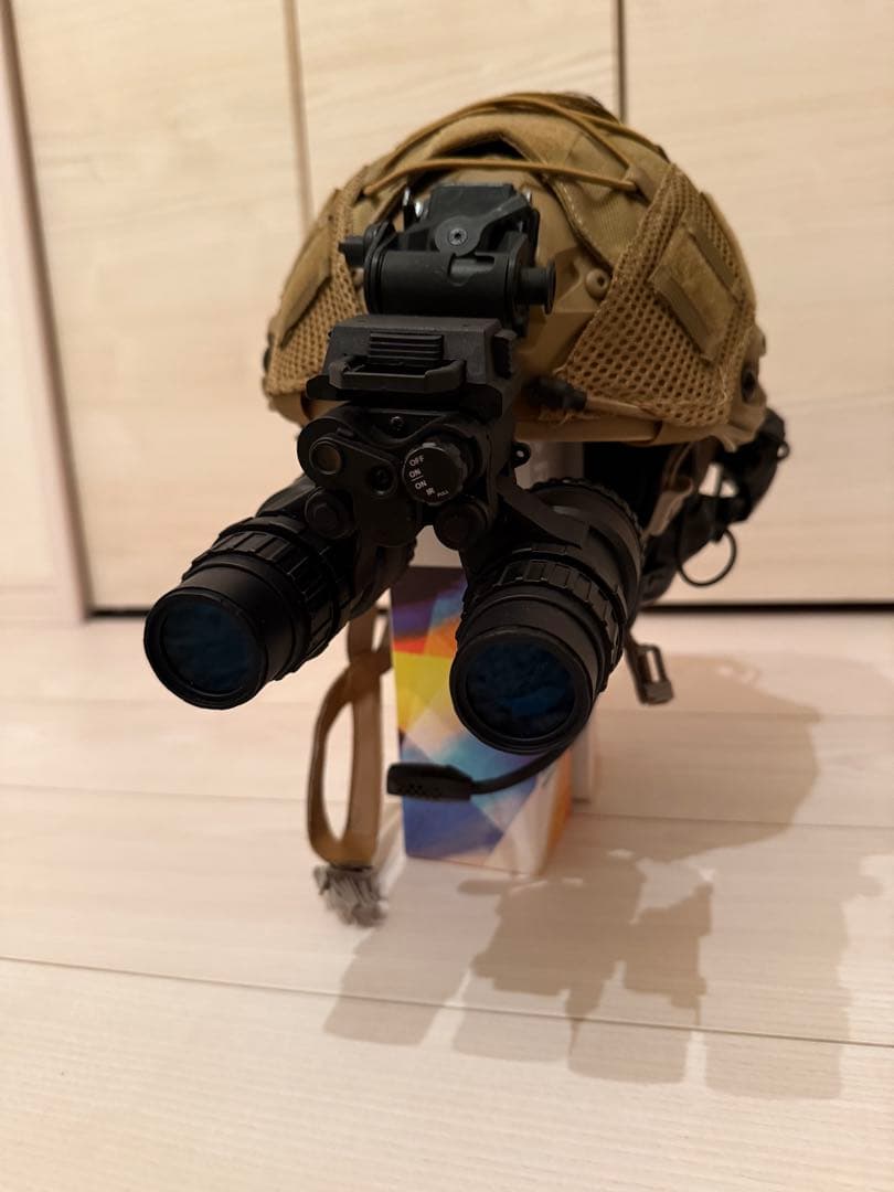 タンカラー モジュラー ヘルメット ダミーナイトビジョン、ヘッド