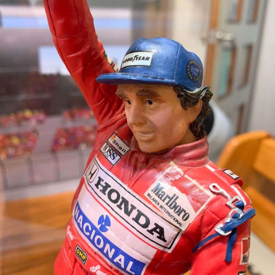 アイルトン・セナ 1994個限定フィギュア & ヘルメット1/8