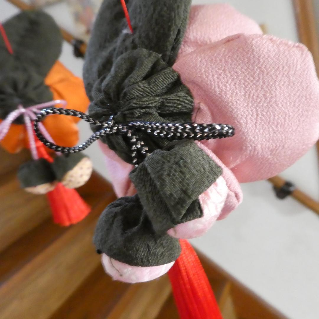 古布　正絹　吊るし雛　錦紗縮緬　アンティーク　疋田模様　さげもん　鬼しぼ