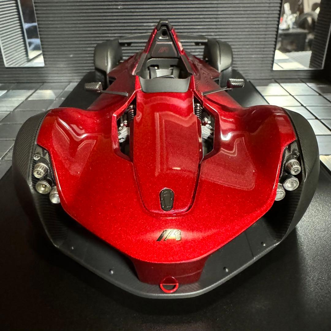 未展示品 オートアート 1/18 BAC Mono メタリックレッド
