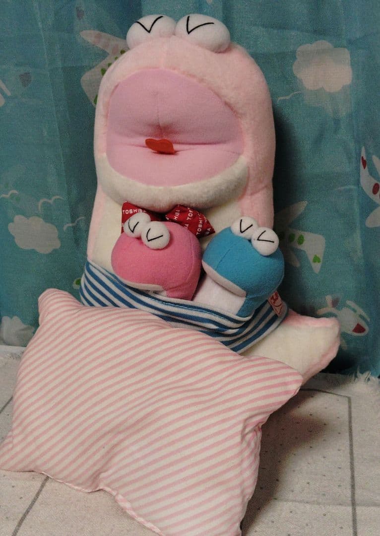 TOSHIBA 東芝　レトロ　ふぁーミー　ぬいぐるみ TOSHIBA 東芝 レトロ ふぁーミー ぬいぐるみ