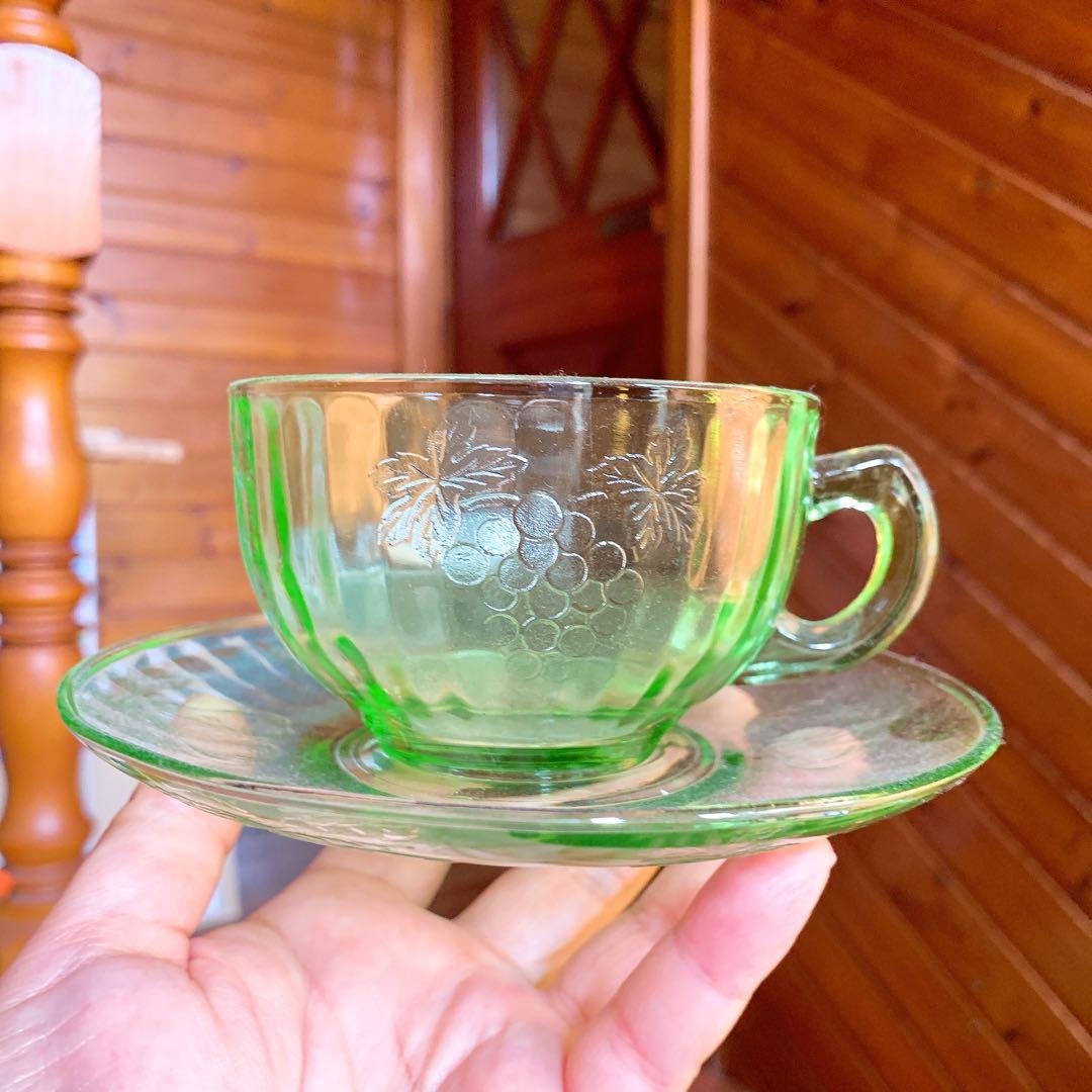 フルーツ柄 ウランガラス カップ&ソーサー ビンテージ - メルカリ