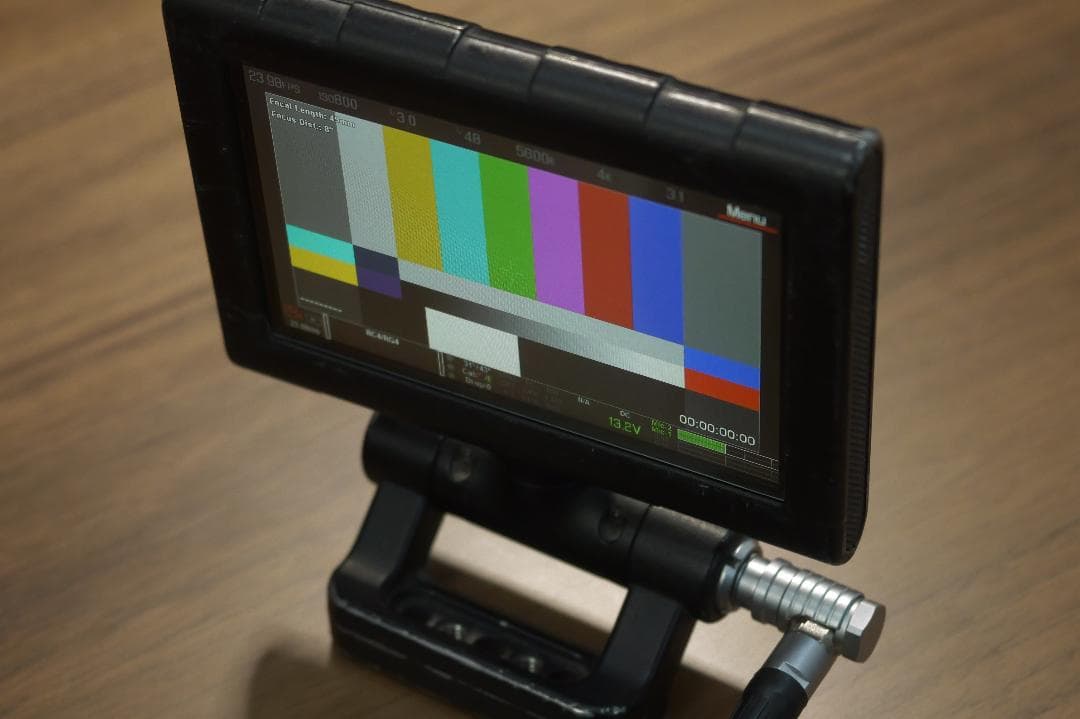 業務用カメラRED DSMC1(EPICなど)用モニター RED PRO 5.0