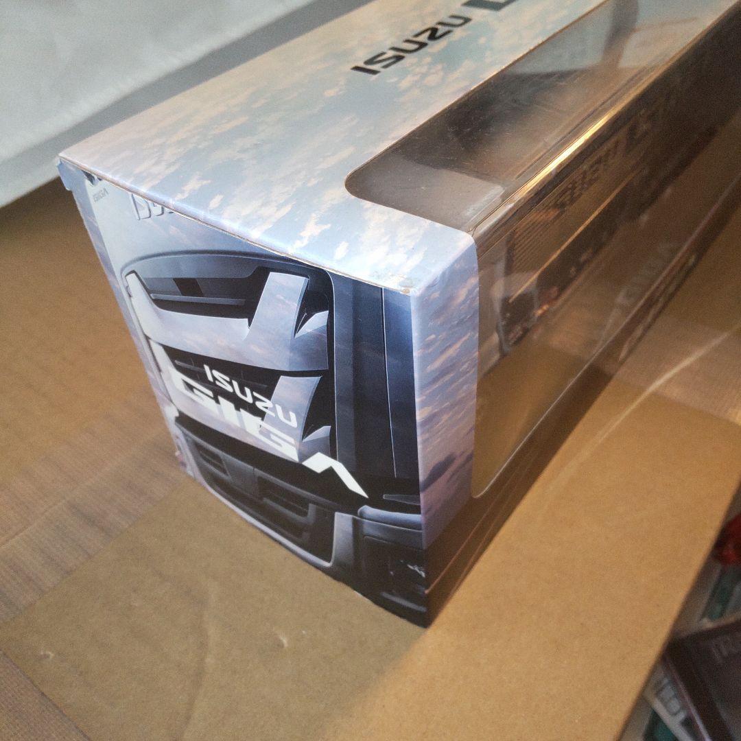 確認用　ISUZU GIGA ミニカー　1/43