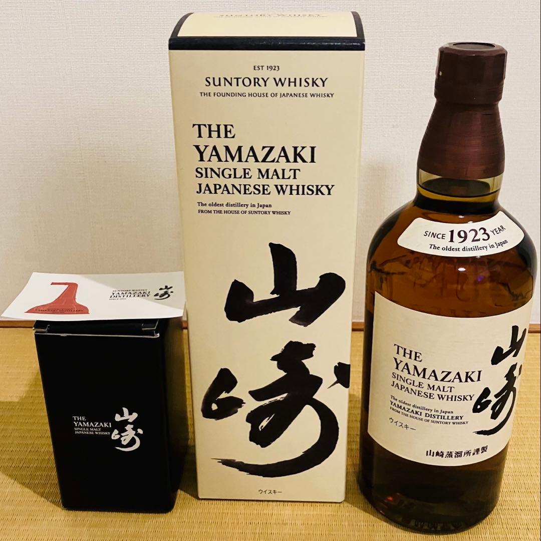 【未開封】サントリー 山崎 シングルモルトウイスキー　　700m Amazon.co.jp: サントリー シングルモルト 山崎12年 700ml 専用