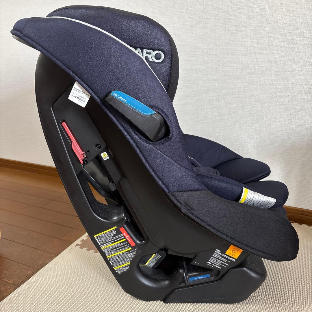 RECARO ゼロセブン　チャイルドシート ネイビー