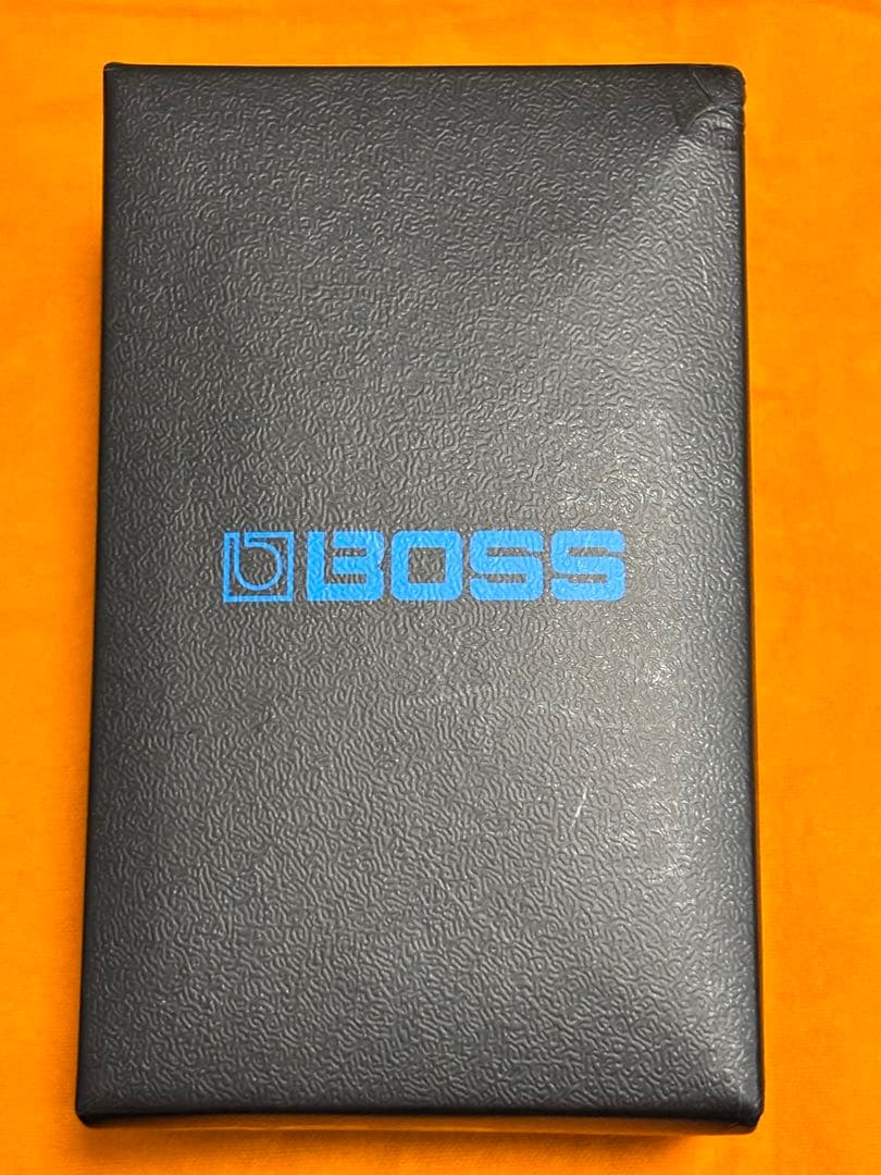 BOSS OS-2 Over Drive/Distortion 箱 説明書あり