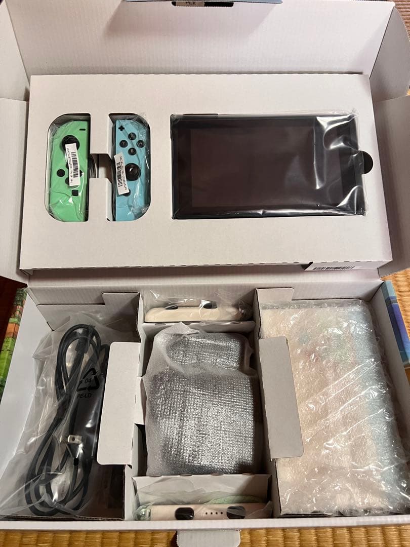 あつ森Nintendo Switch 本体 ホワイト/ミントグリーン