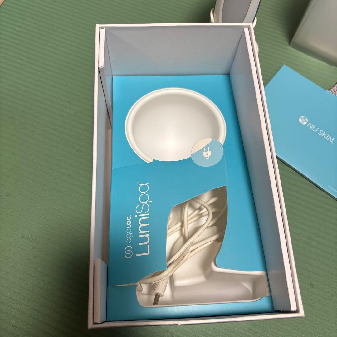 NU SKIN LumiSpa 洗顔ブラシ ホワイト/ブルー